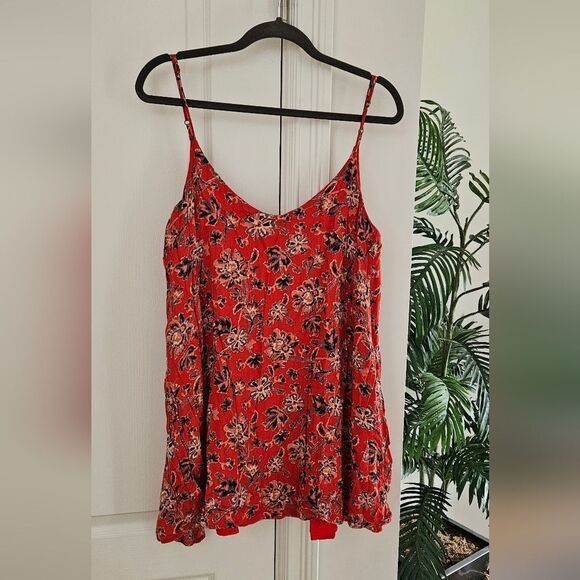 Nwot Floral Red Women's Top - Picture 1 of 4